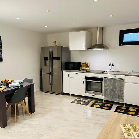 T2 Neuf Apartment *